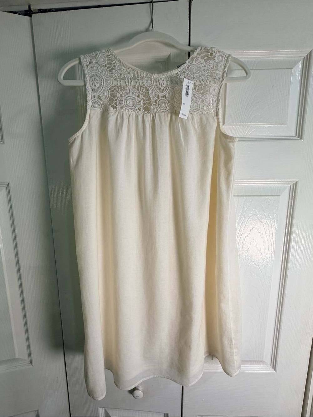 Old Navy Cream Lace Yoke Sleeveless Dress